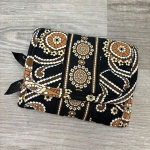 Vera Bradley Caffe Latte Trifold Pocket Wallet Black Tan Brown Print